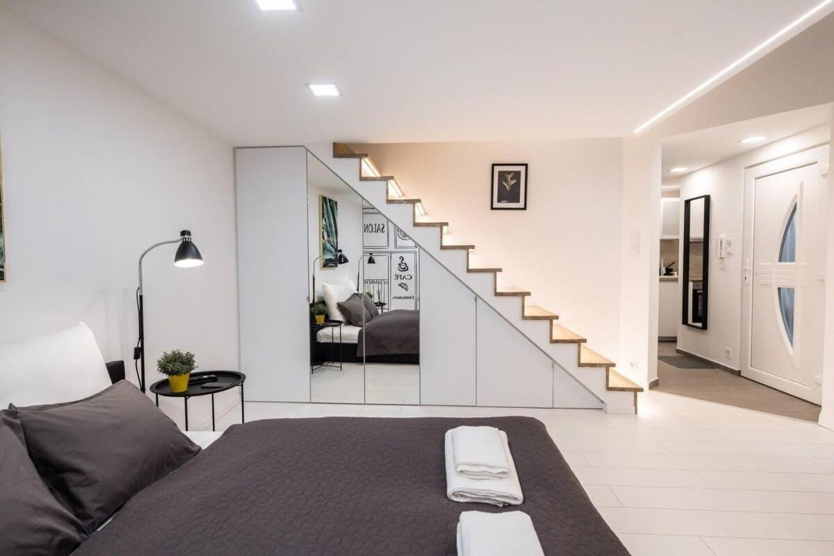 Renovated Design Apartment Close To The Danube Budapest Kültér fotó